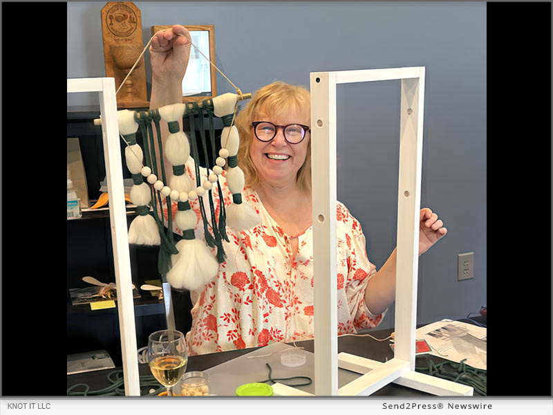 Knot It LLC: Martha is creating a beautiful wall hanging